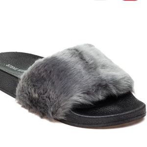 Steve Madden Faux Fur Slides